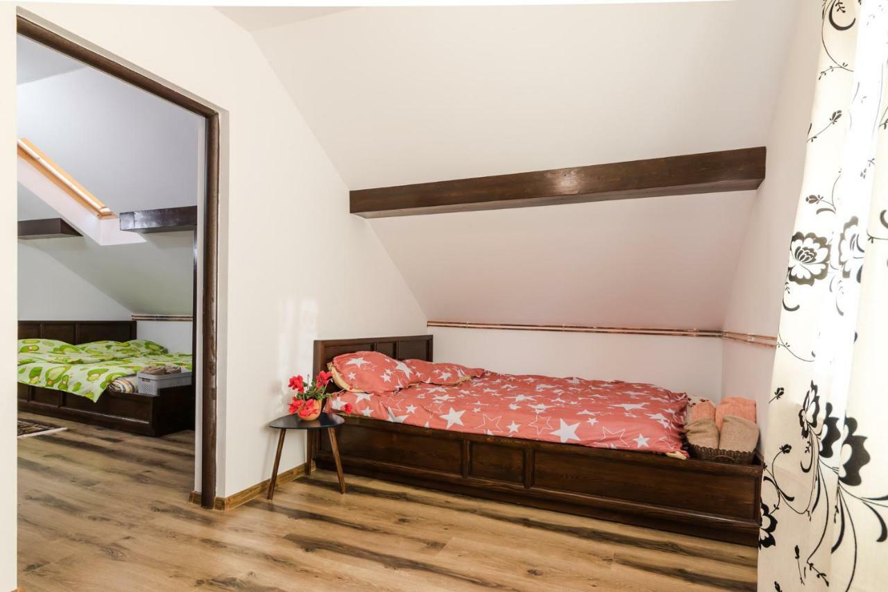 Casa De Vacanta Mirela Novaci-Străini Extérieur photo
